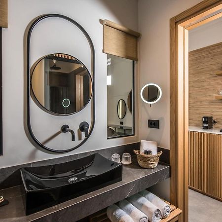 Drossia Palms Hotel And Nisos Beach Suites มาเลีย ภายนอก รูปภาพ